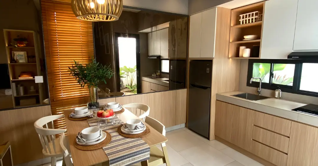 Show unit rumah tipe Sapphire di Grand Almas Residence